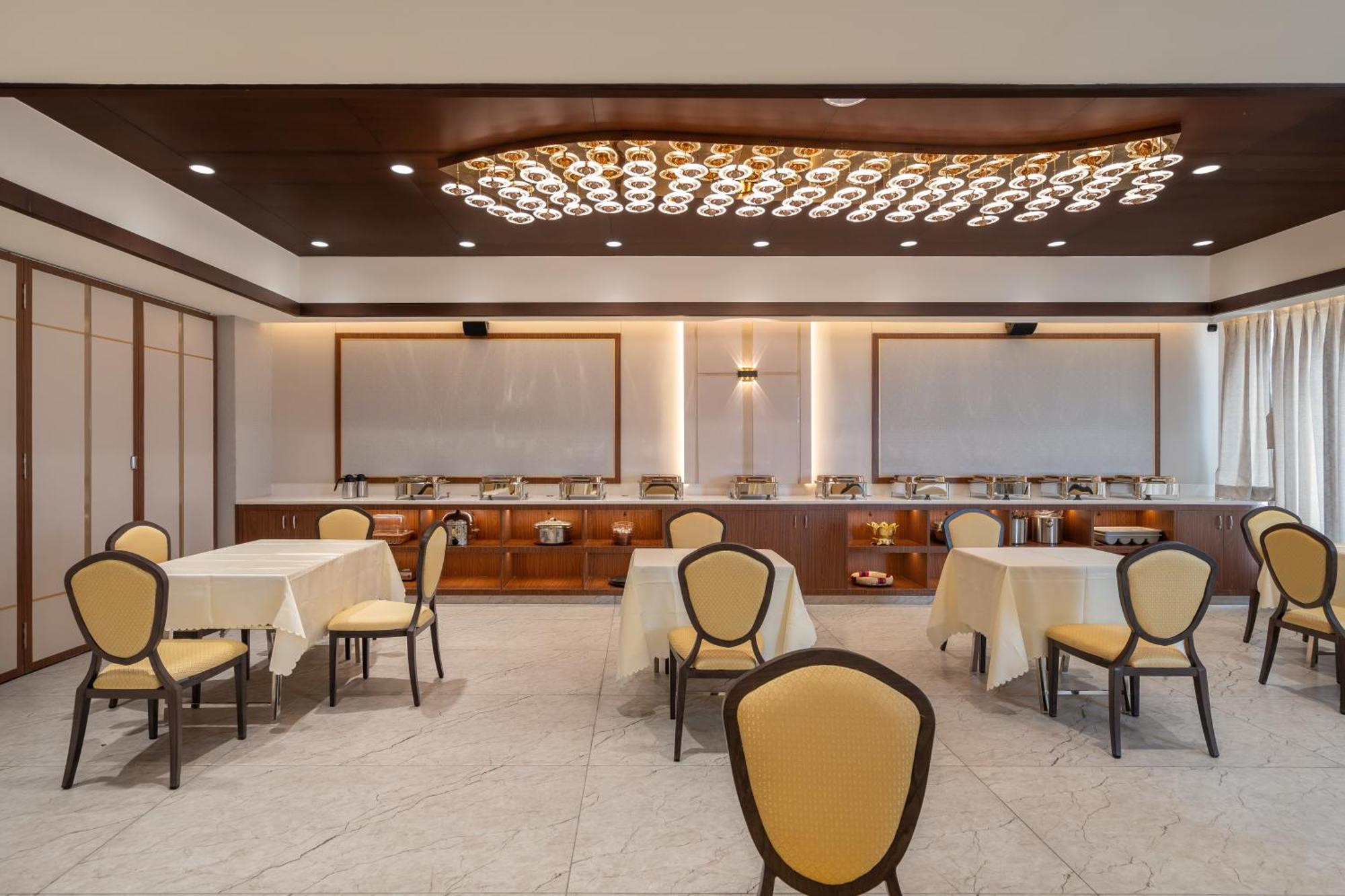 Copper Leaf Hotels, Тирунелвели Екстериор снимка